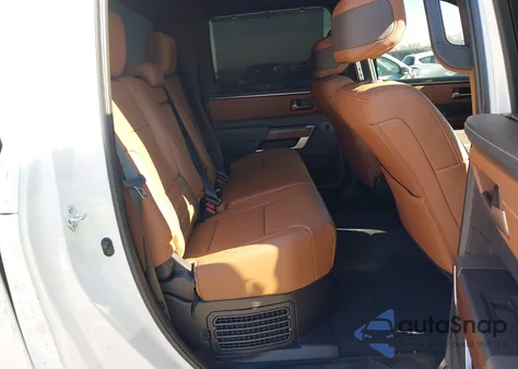 2026 Toyota Tundra Hybrid 1794 Edition Crewmax 5.5' Bed z USA, uszkodzony, nr VIN 5TFMC5DB2TX114210